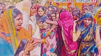 Darbhanga: ताड़ी दुकान पर खड़े लोगों को पुलिस ने खदेड़ा, दुकानदार की मौत, आक्रोशित ग्रामीणों ने किया सड़क जाम Police chased away people standing at toddy shop in Darbhanga