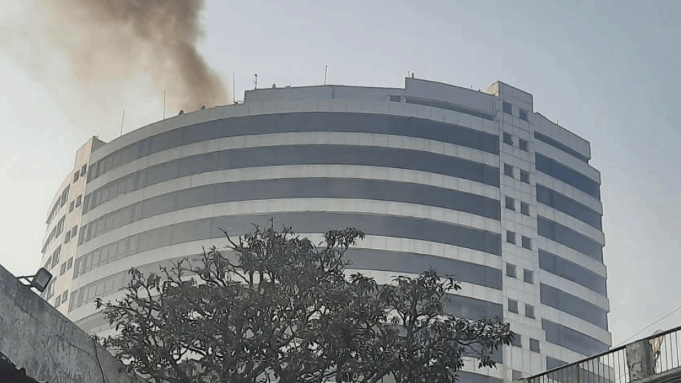 Fire incident in Gopaldas building located on Delhi Barakhamba road Fire tenders rushed to the spot