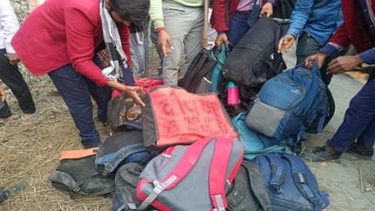 School bus overturned while overtaking dumper