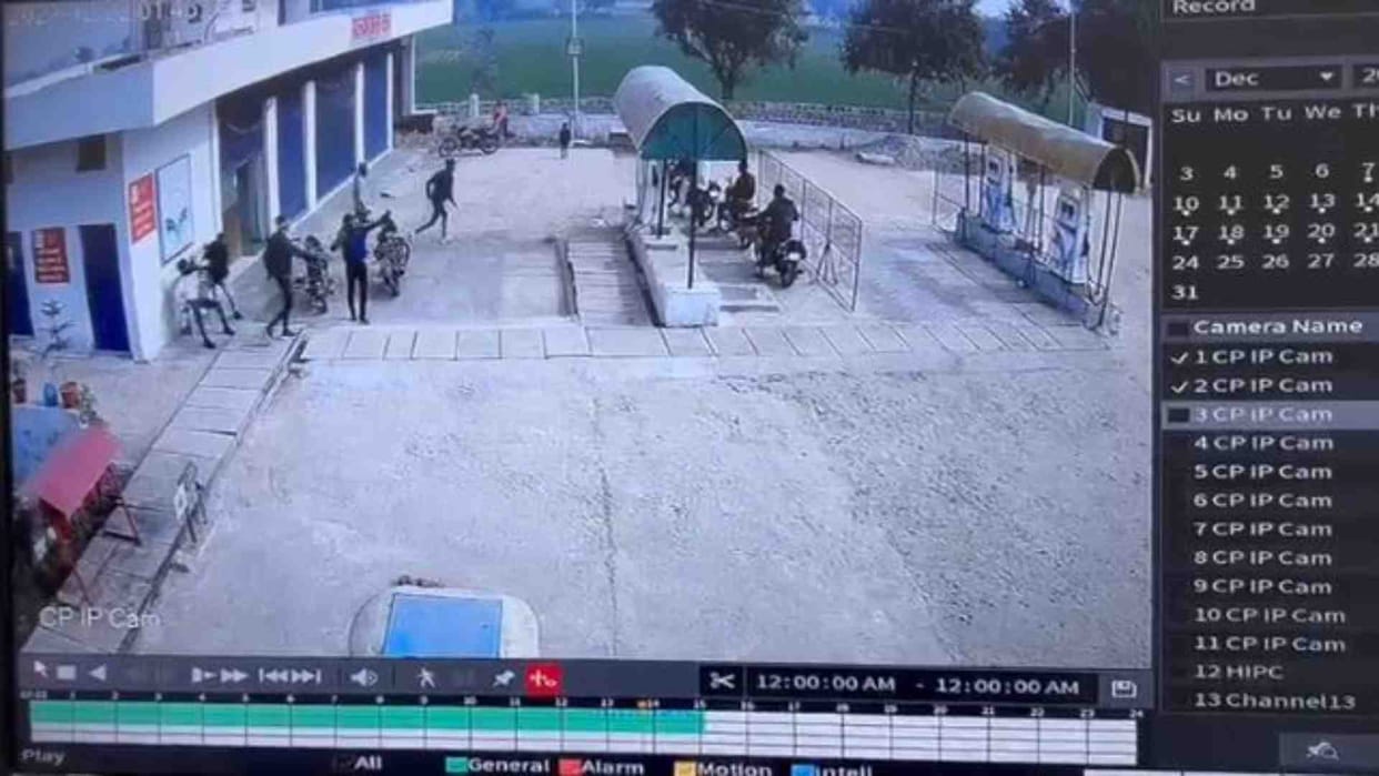 Six miscreants opened fire at a petrol pump in Dholpur in broad daylight.