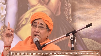 flow of devotion in the satsang of Swami Bhuvaneshwari Devi