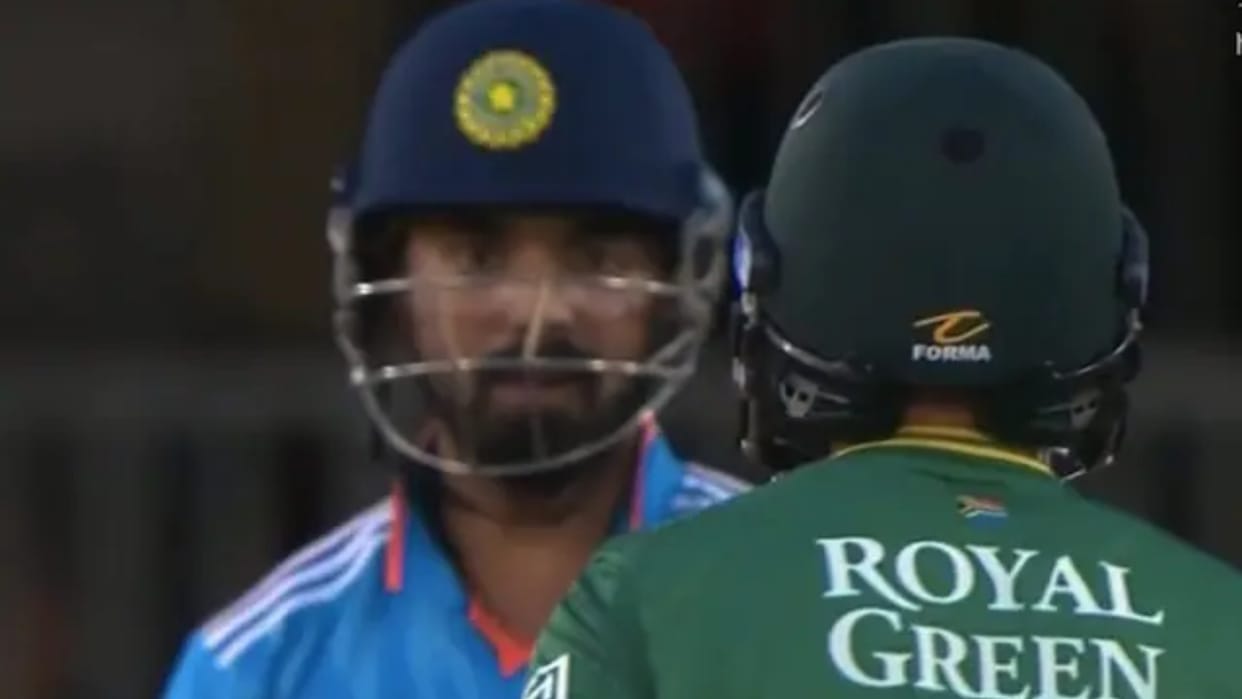 'Ram Siya Ram...', funny conversation between Keshav Maharaj and KL Rahul; IND vs SA Watch Video