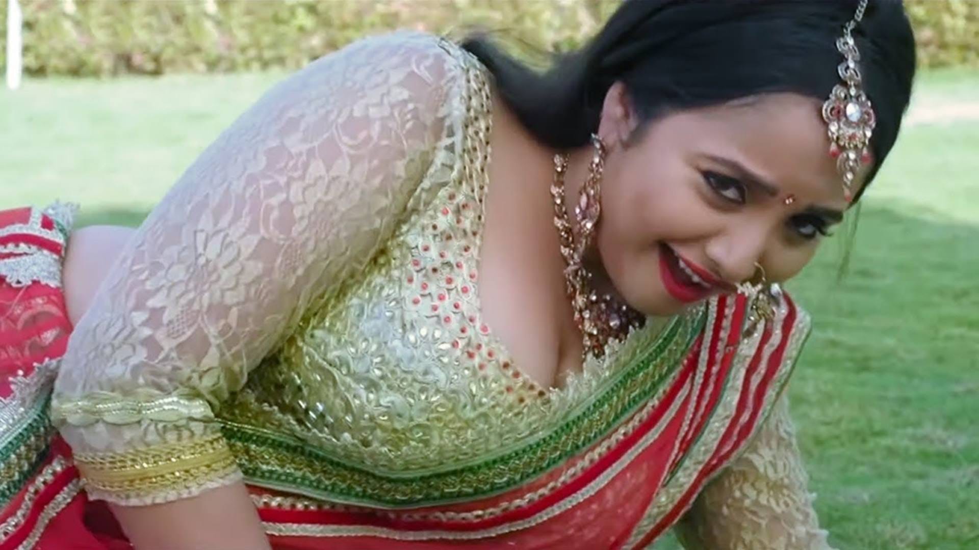 Bhojpuri Actresses Do Not Belong to UP Bihar Monalisa Pakhi Hegde Kajal Raghwani Rani Chatterjee
