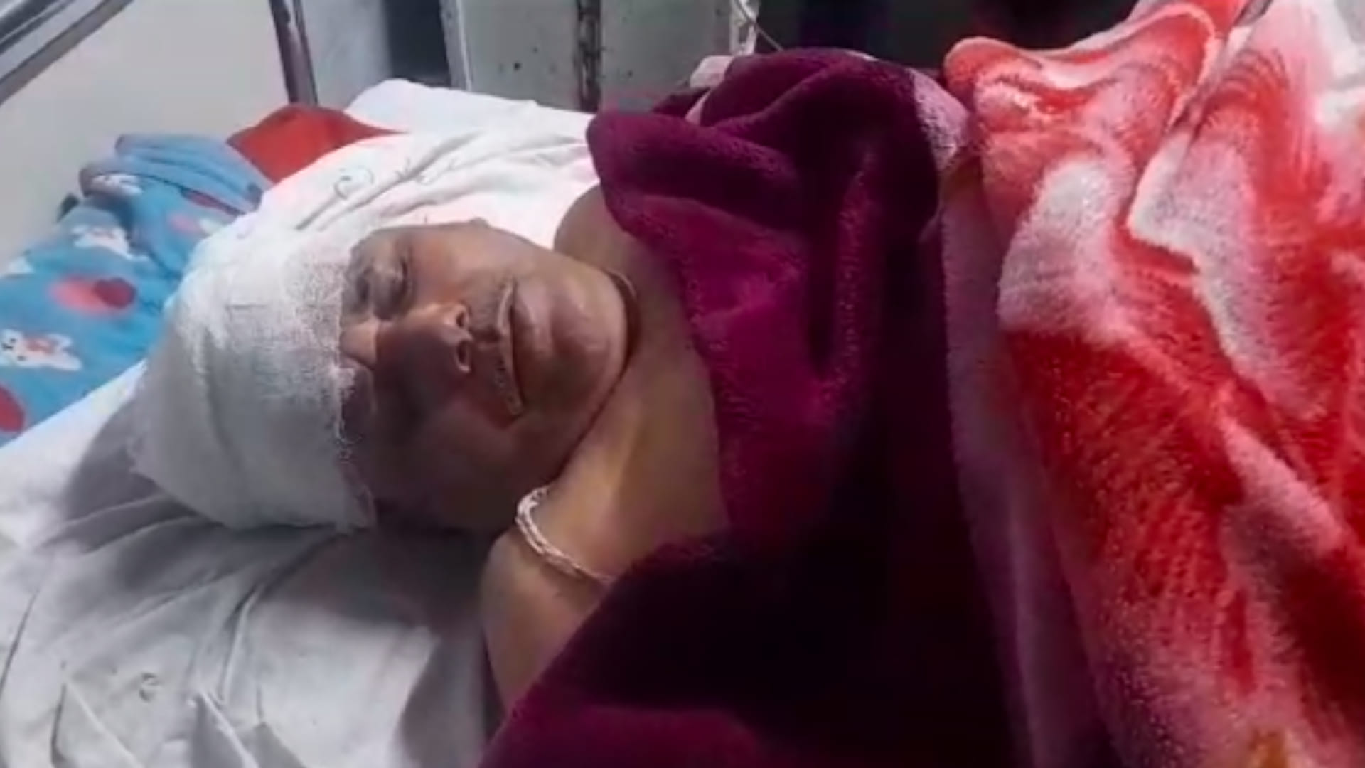 रीवा में भाजपा नेता पर जानलेवा हमला हुआ है।