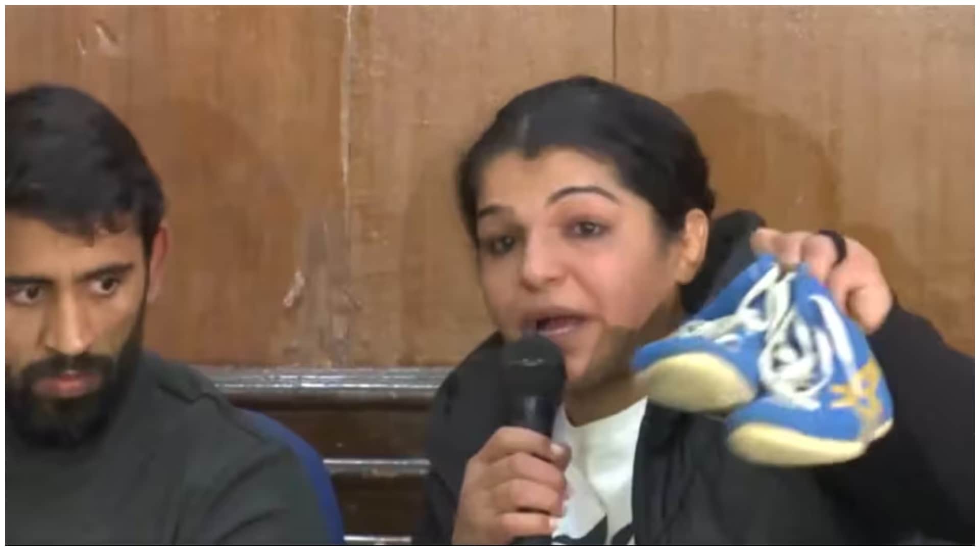 Wrestling Controversy: 'I have announced my retirement, but...', Sakshi Malik's statement after WFI suspension