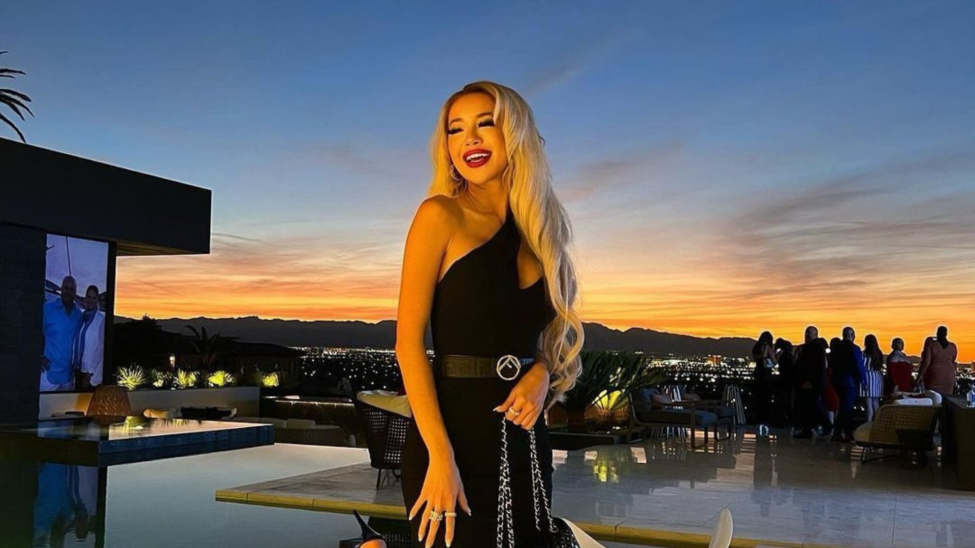 23 year old girl become millionaire canada lily zaremba Know how to become a millionaire