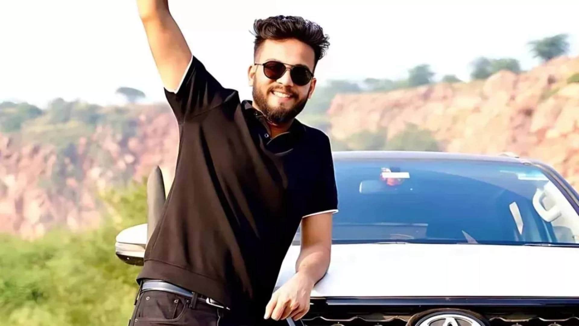 Clash between journalists and Elvish Yadav team in Katra YouTuber seen getting beaten in the video