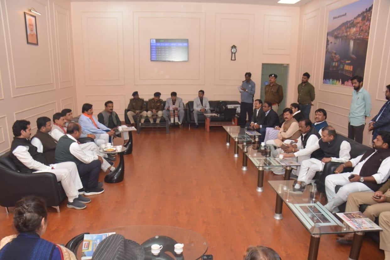 Indore News: Chief Minister Mohan Yadav told police officers - there should be no forced recovery