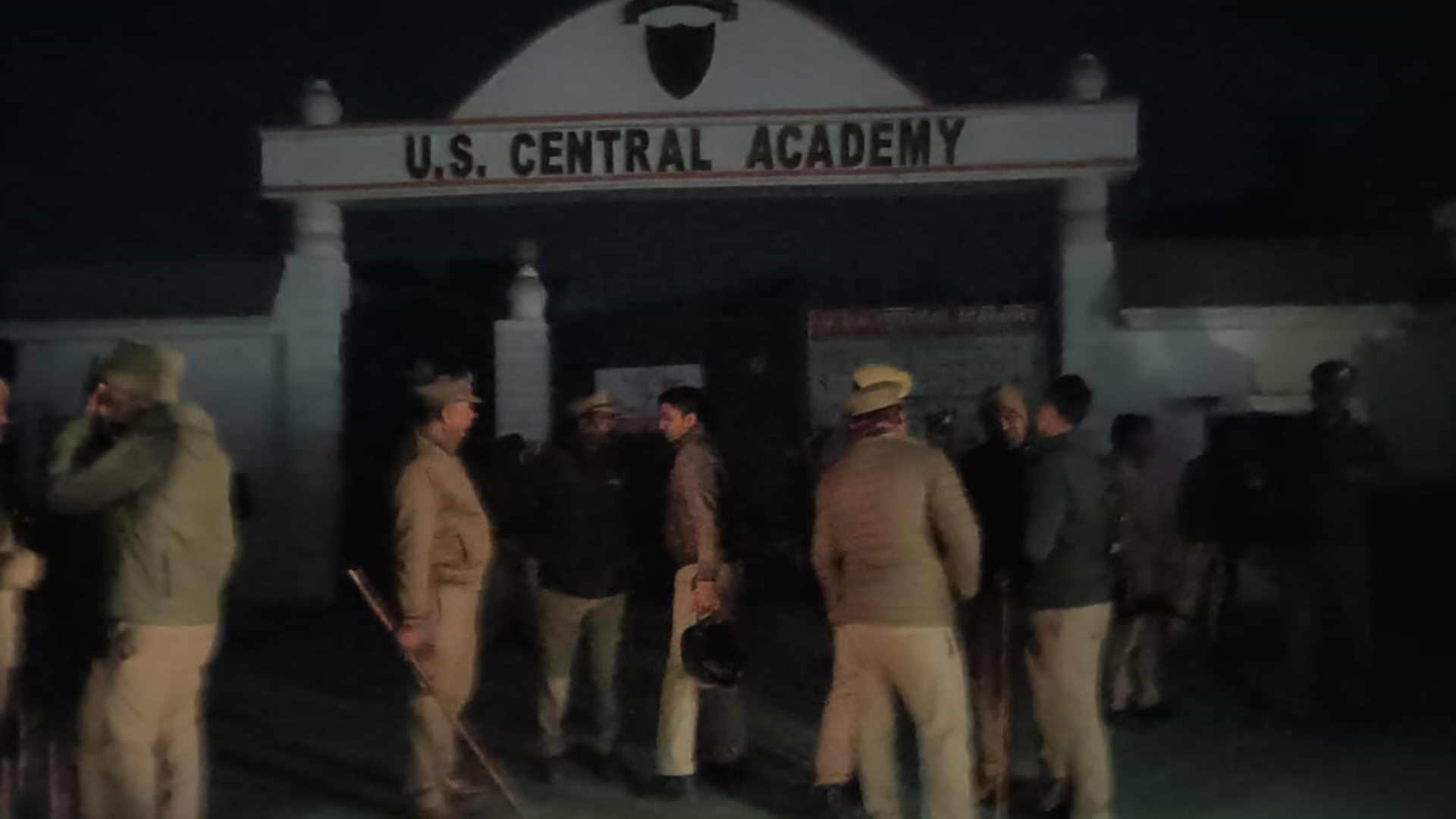 Gorakhpur school bus accident Everyone cried seeing condition of children