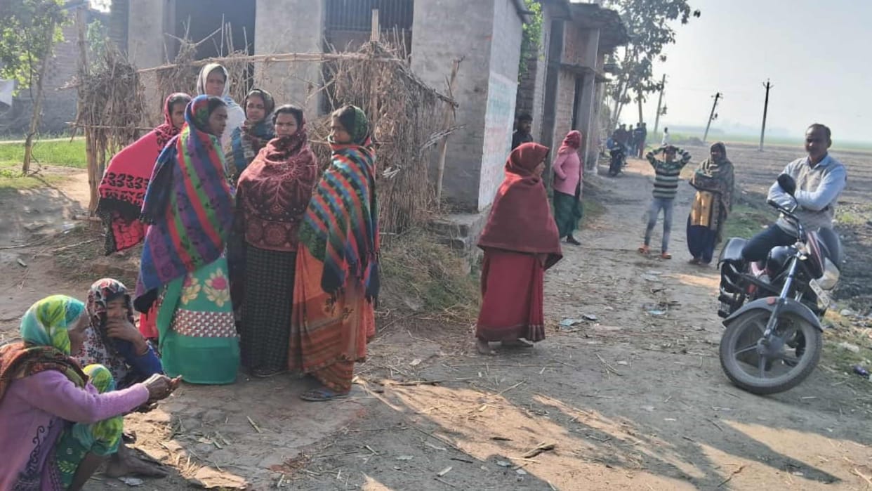 Man commits suicide in kushinagar