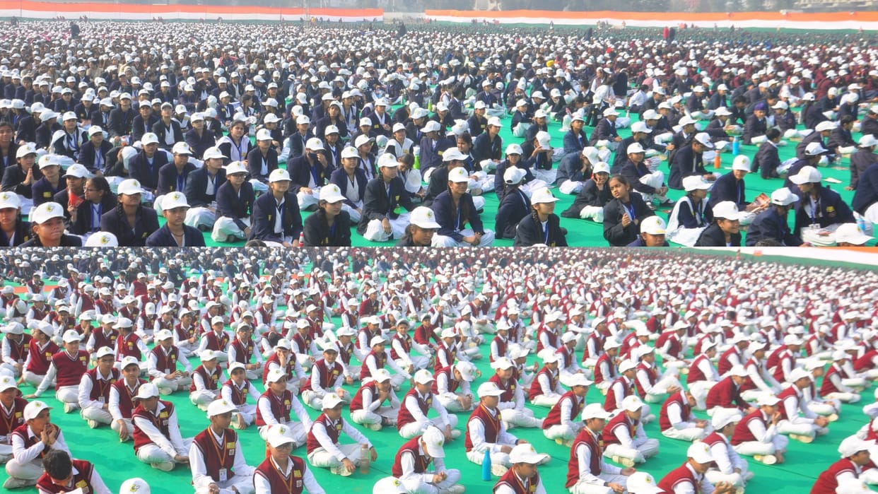 Geeta Jayanti: Message of Geeta echoed abroad, 18 thousand school children recited global Geeta