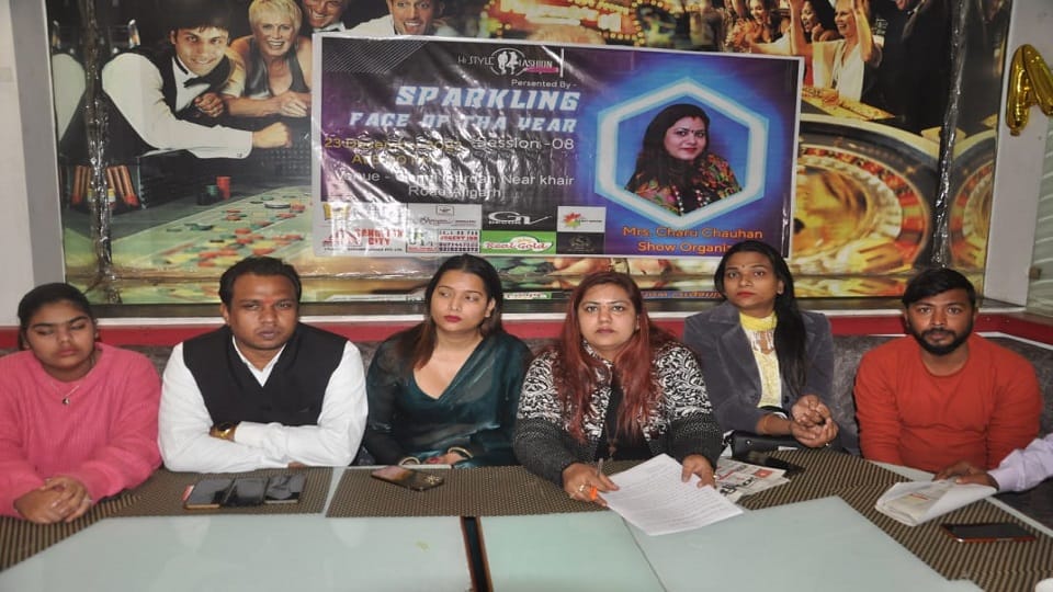 Mangalamukhi will walk on the modeling ramp