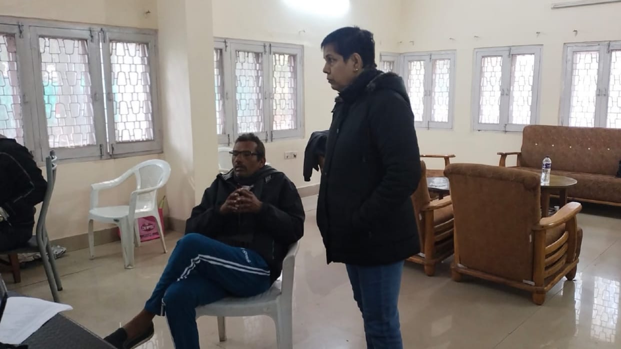 MP News GST department Babu arrested in Katni taking bribe of five thousand