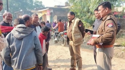 Sant Kabir Nagar: तीन लोगों की हत्या की फर्जी सूचना पर मचा हड़कंप, आरोपी गिरफ्तार Chaos over fake information of murder of three people accused arrested