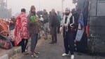 हाइवे पर पलटी कैदियों की वैन