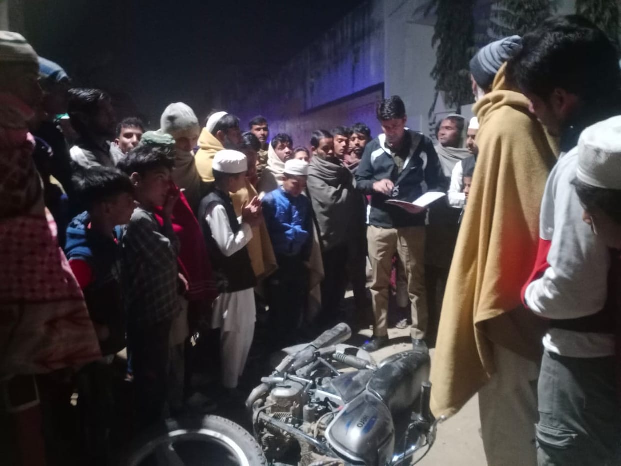 Shamli : four died in diffrent road accident in shamli, two injured