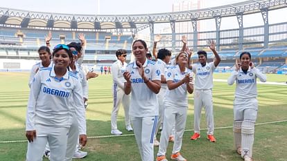 IND W vs AUS W: भारतीय महिला टीम ने पहली बार ऑस्ट्रेलिया को टेस्ट में हराया, मुंबई में आठ विकेट से मिली जीत IND W Vs AUS W Test Highlights: India Women Vs Australia Women 1st Test Day 4 Match Results