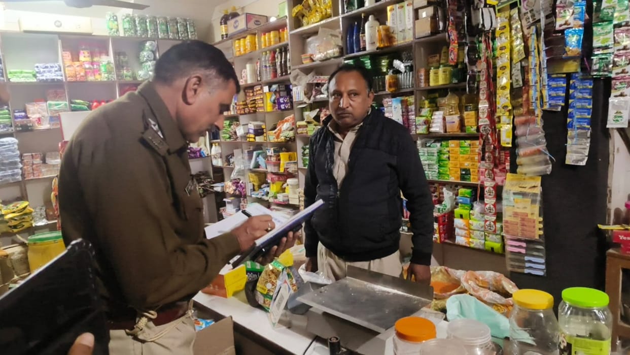 Fatehabad: Rs 40000 looted from grocery shopkeeper with sharp weapon in Tohana