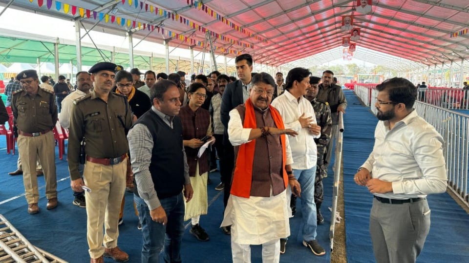 pm modi cm mohan yadav indore event
