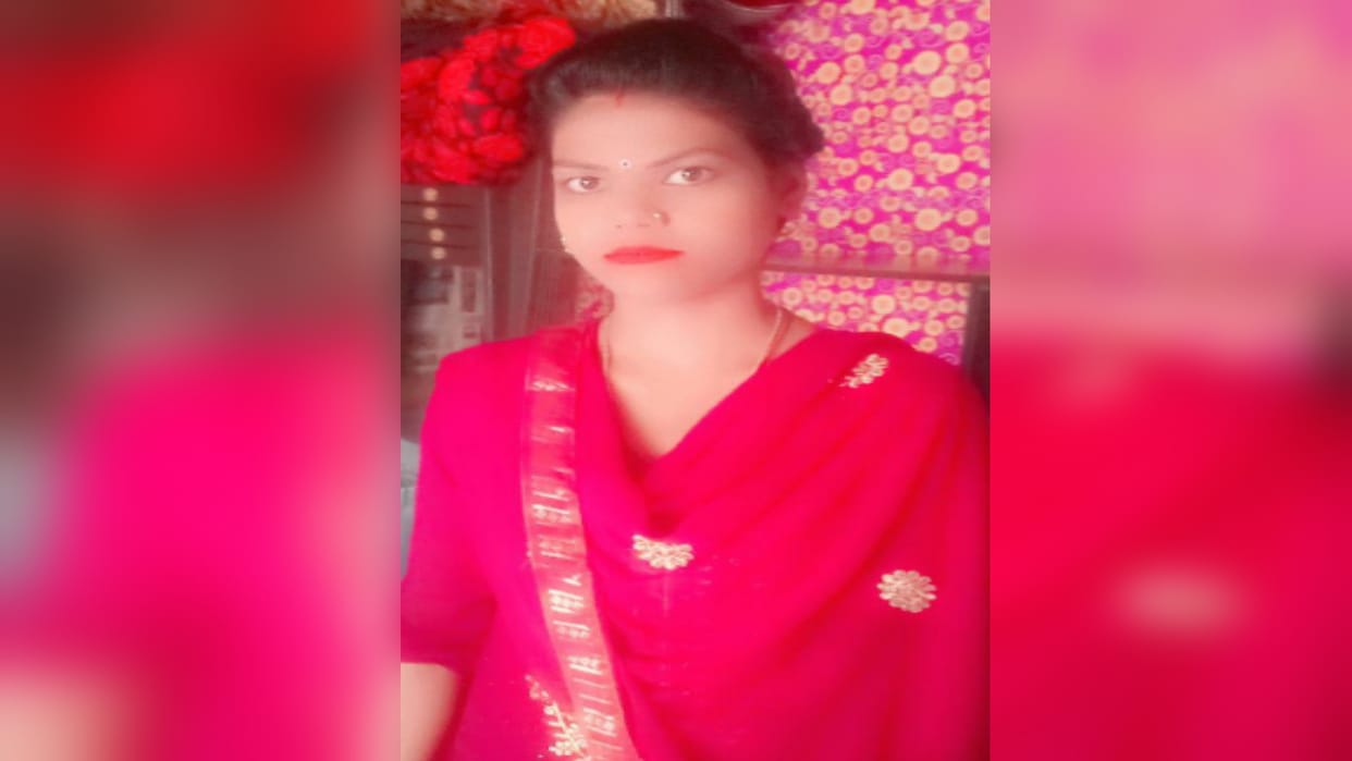 Saharanpur: Newly married woman found hanging,  was married a month ago