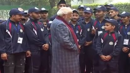 PM Narendra Modi interacts with 250 students from jammu kashmir watan ko jano program