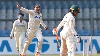 IND W vs AUS W: भारतीय महिला टीम ने पहली बार ऑस्ट्रेलिया को टेस्ट में हराया, मुंबई में आठ विकेट से मिली जीत IND W Vs AUS W Test Highlights: India Women Vs Australia Women 1st Test Day 4 Match Results