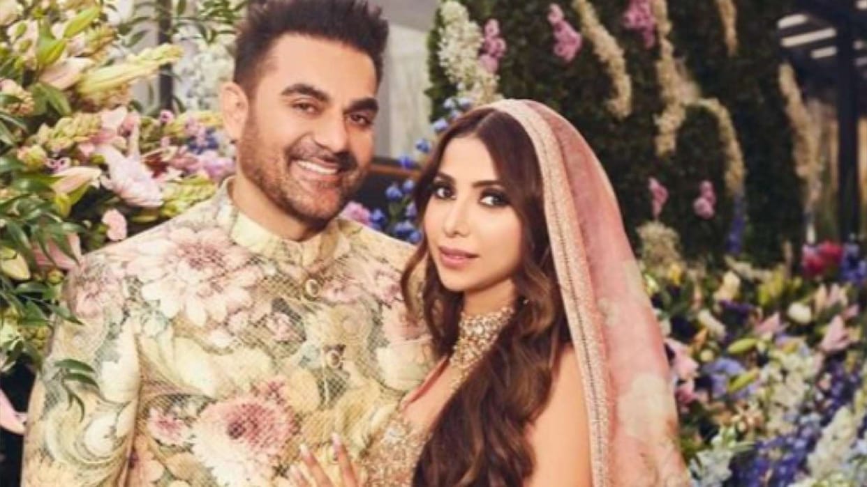 Arbaaz Wedding Live actor will marry Shura Khan in some time stars and family members reaching Arpita house