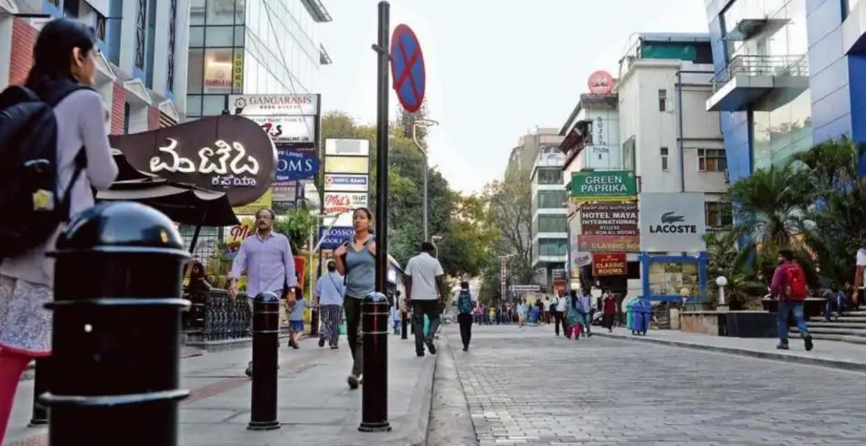 Bengaluru News Shops Must Have Kannada Language Display as per Municipal Order Full News in Hindi