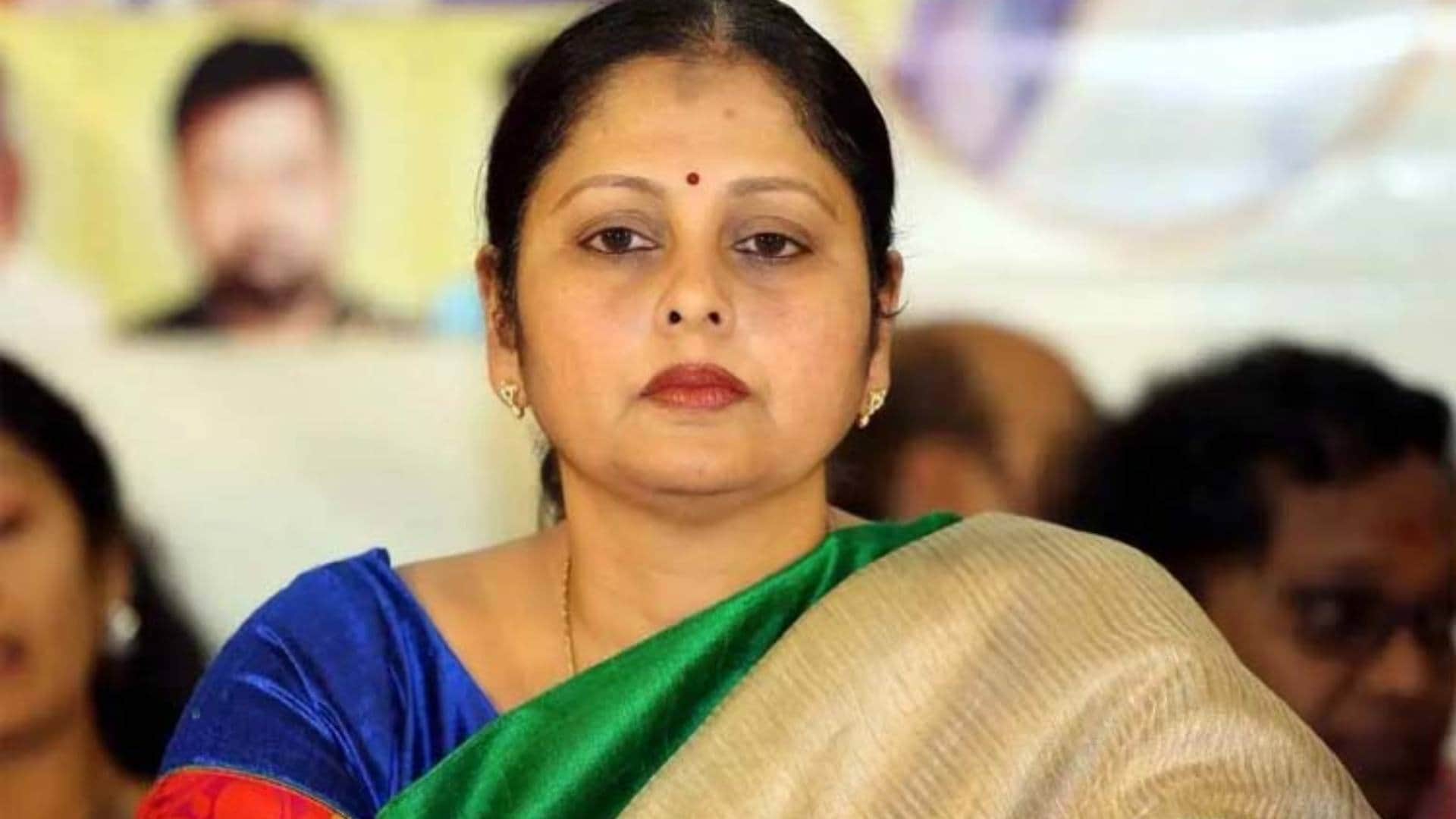 Jayasudha targeted Kangana Ranaut Actress says how can anyone get Padma Shri with just doing 10 films