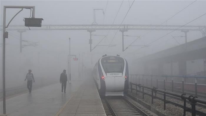 Weather put brakes on the speed of planes and trains, all major trains including Vande Bharat