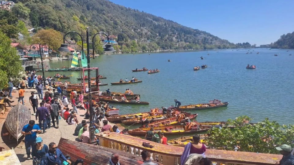 New Year 2024 Most Crowded Travel Places in India During New Year Celebration