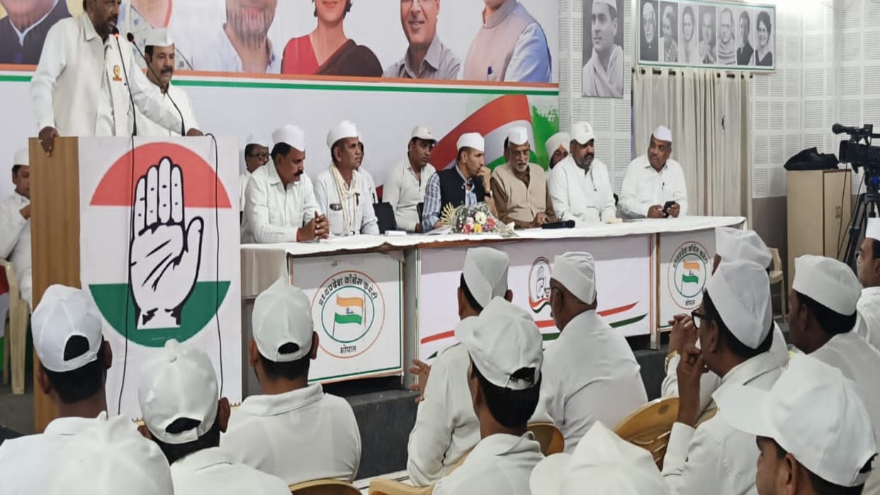 Patwari took the meeting of Seva Dal and NSUI