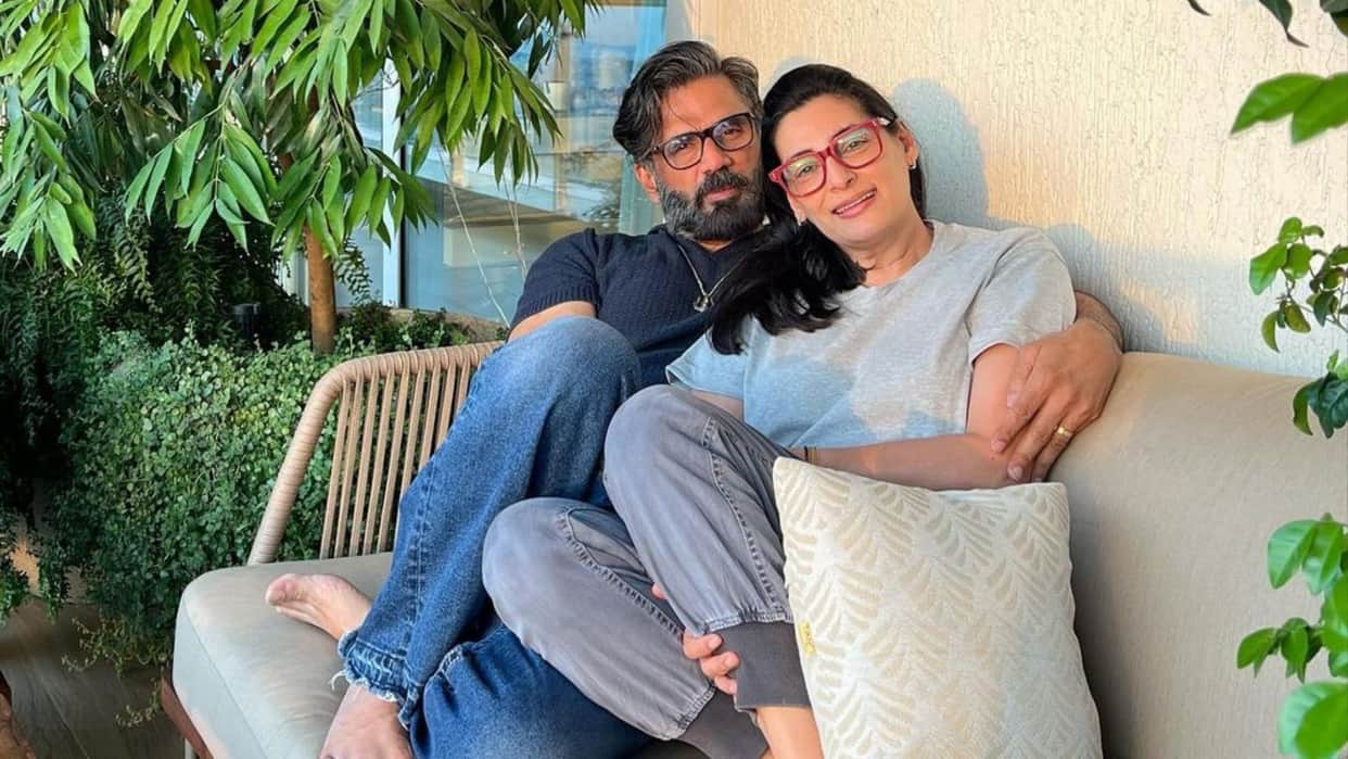 Sunil Shetty And Mana Shetty 41st Wedding anniversary actress Athiya shared an unseen photo see the pictures