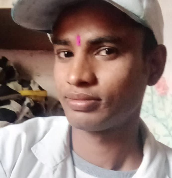 UP Crime: Dead body of a young man found in the house, his throat was slit and a blade was lying nearby, suspi