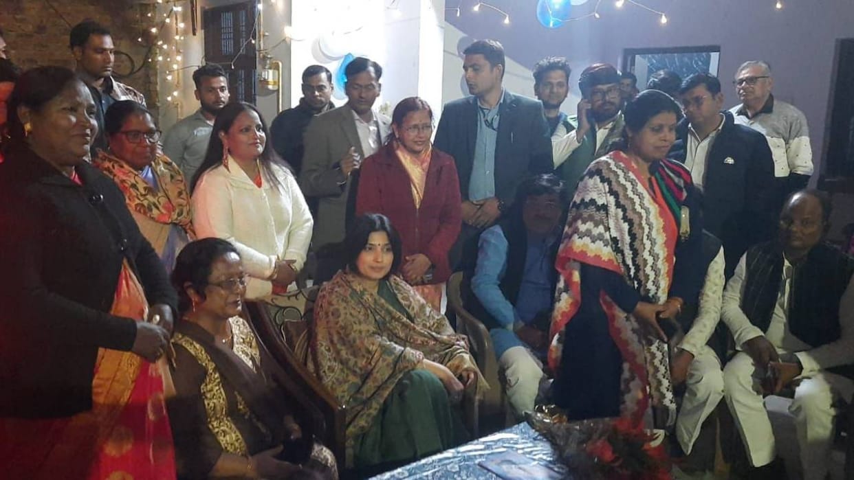 MP Dimple Yadav said she will go to Ram temple even if she does not get invitation who reached Mainpuri