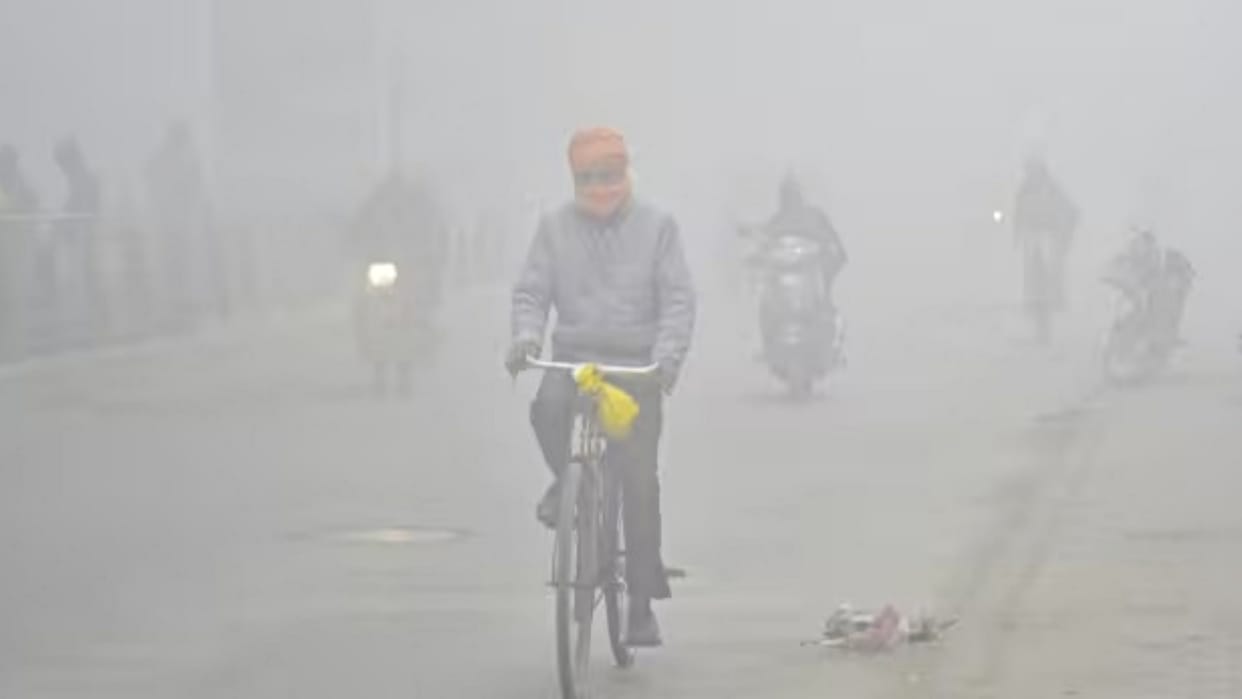 MP Weather Update Madhya Pradesh wrapped in fog new year will start with clouds and rain