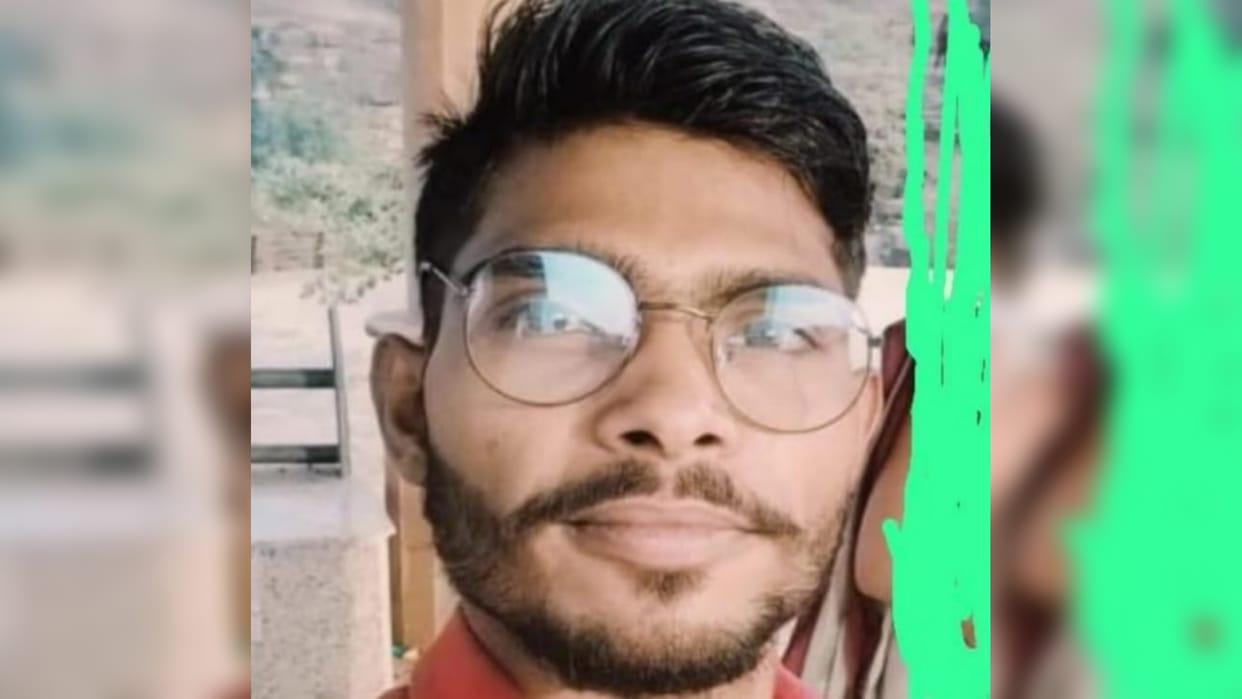 Rewa News Postmaster who ran away with minor girl arrested from Bihar