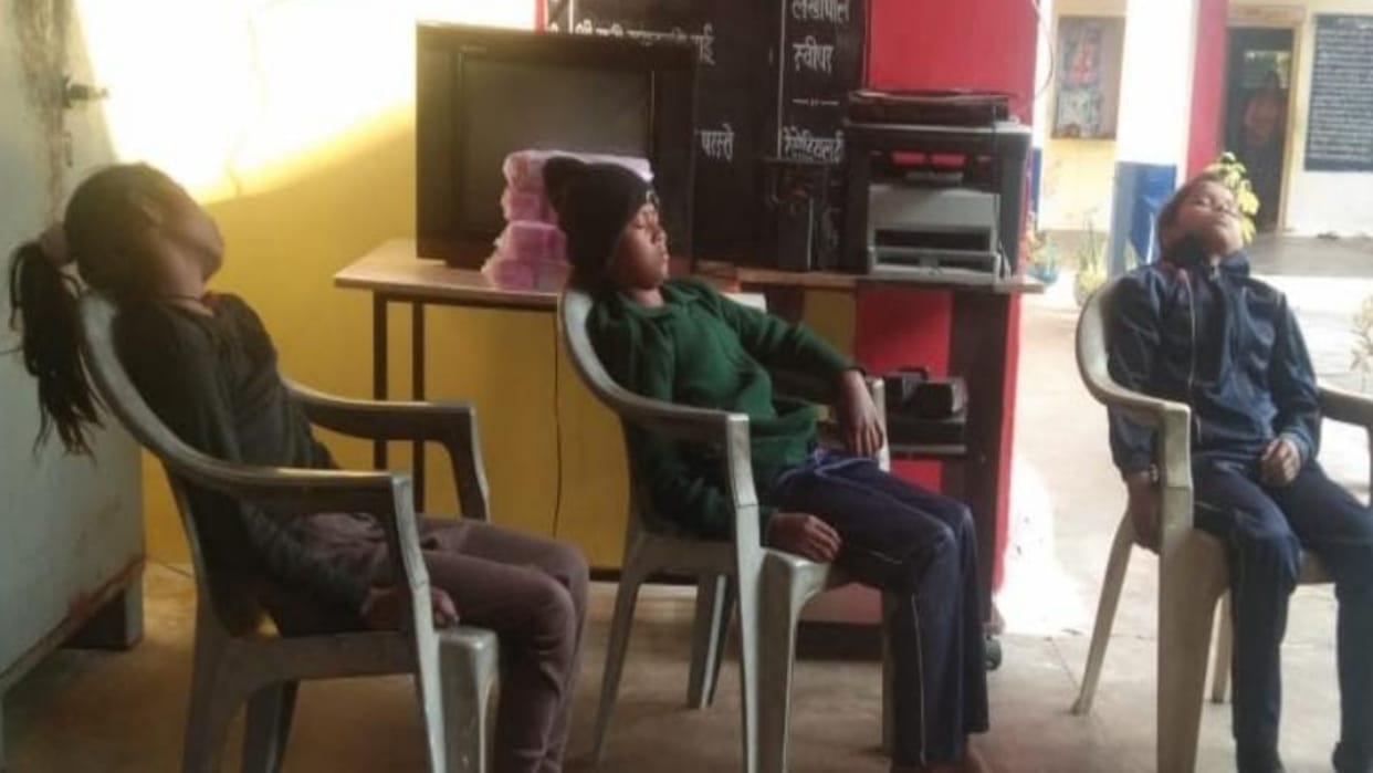 Umaria News Health of many girl students suddenly deteriorated in the hostel