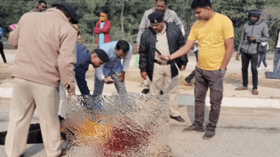 Auto rickshaw driver murdered on Bharat Mala Road in Janjgir Champa.