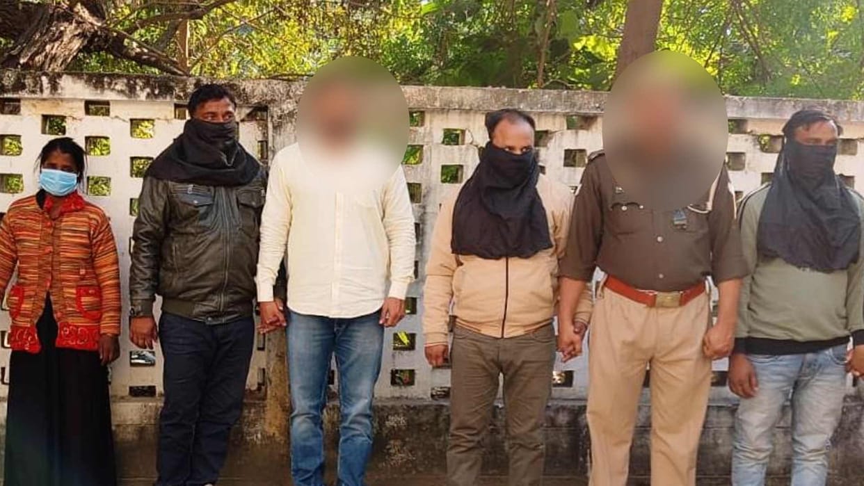 Bareilly gang used to steal from police registered vehicle four members arrested