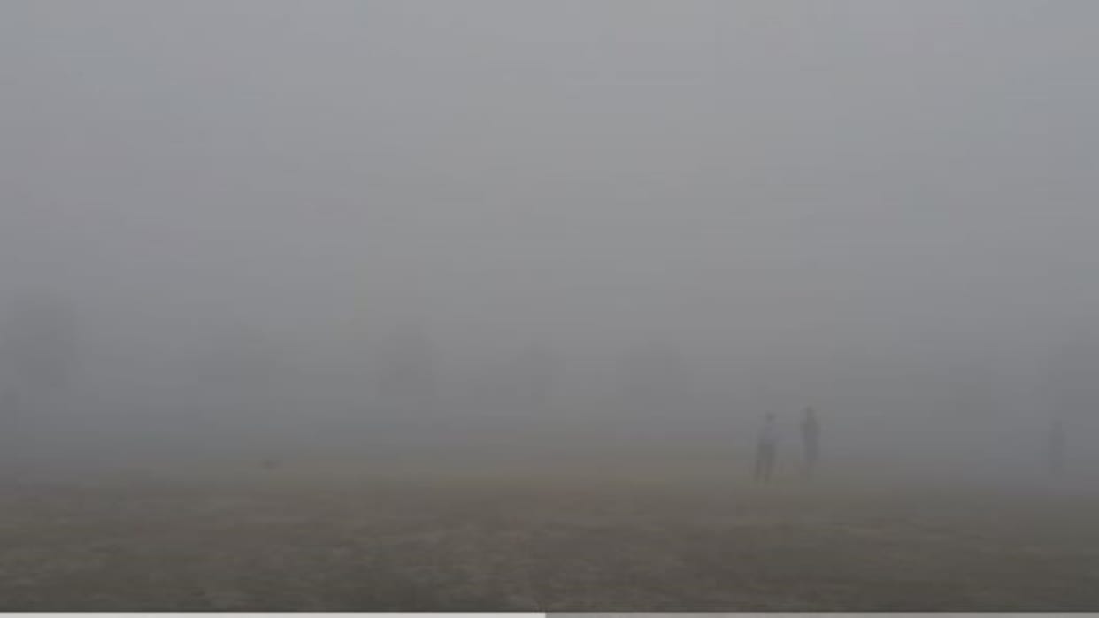 Rajasthan Weather Update: Rajasthan in the grip of dense fog, movement of buses and trains affected