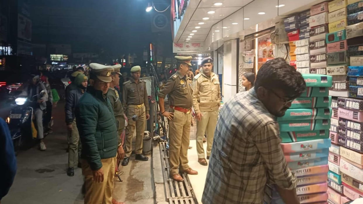 Shopkeepers of Golghar again taken over notice to 54 now case will be filed