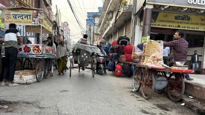 24 feet road in markets connected to Golghar six feet left after occupation