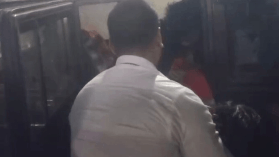 Pregnant woman trapped in crowd in Raigarh taken to hospital