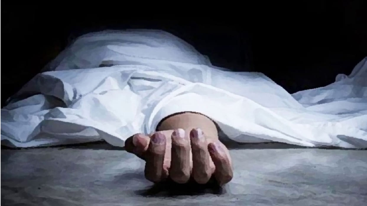 Young man committed suicide by hanging himself behind Nehru Park, dead body found hanging from a tree.