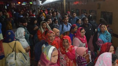 Flights were canceled due to fog in Agra trains were delayed for twelve hours