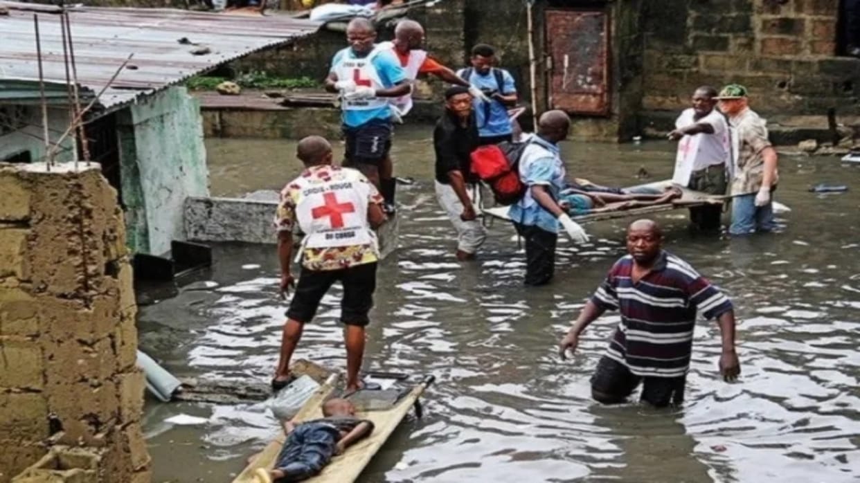 Weather effects Due to bad weather, floods and rains in many places in the world, many accidents in Australia