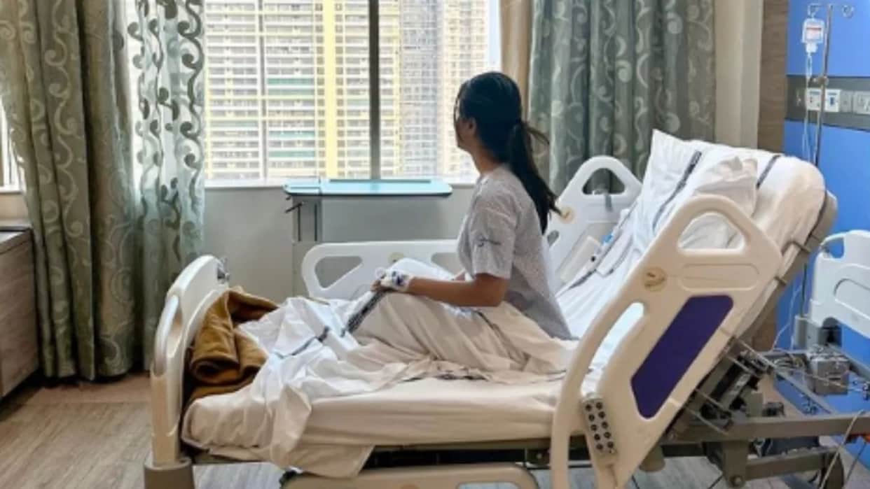 Actress Hina Khan Hospitalised After High Fever Actress says I Will Bounce Back See fans reaction on This