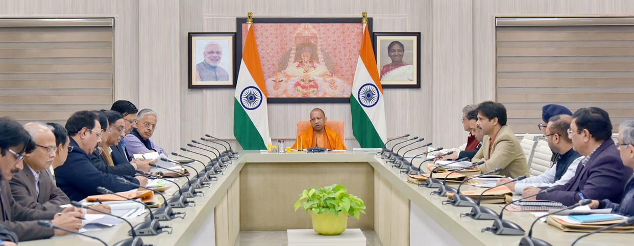 Lucknow News: CM Yogi said- start helicopter service at eco tourism places like Dudhwa, Katarniaghat