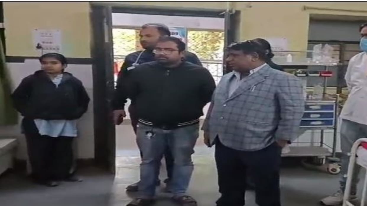 Rajasthan News: CMHO inspected Pushkar Community Health Center, expressed displeasure over the irregularities